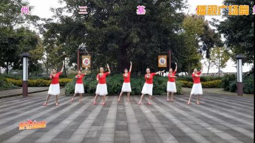 如影广场舞《白天的月亮》编舞；雨夜