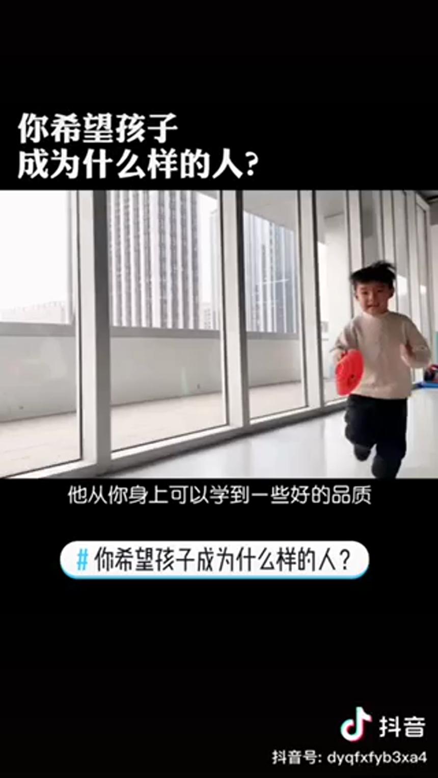 在杭州逸动的儿童跳绳培训课里的小朋友都在干嘛呢？