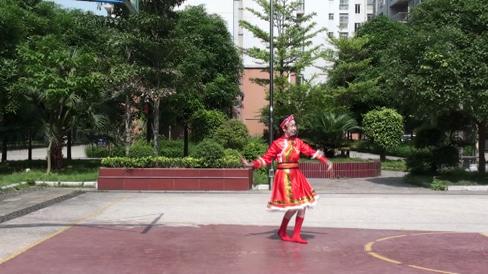 青衣学跳莉莉广场舞《鸿雁》