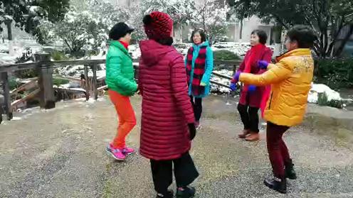 广场舞丽江三部曲 东方健身队