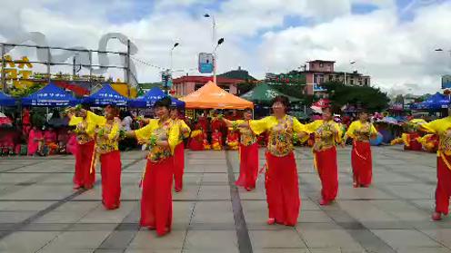 东阳河春香舞蹈队  舞蹈《欢天喜地奔小康》