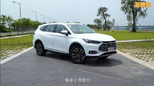 实测高速油耗8．3L 7座中型SUV比亚迪唐的油耗出乎意料？