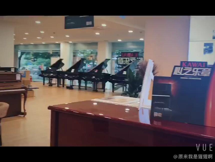 重庆钢琴专卖店，琴海琴行品类齐全