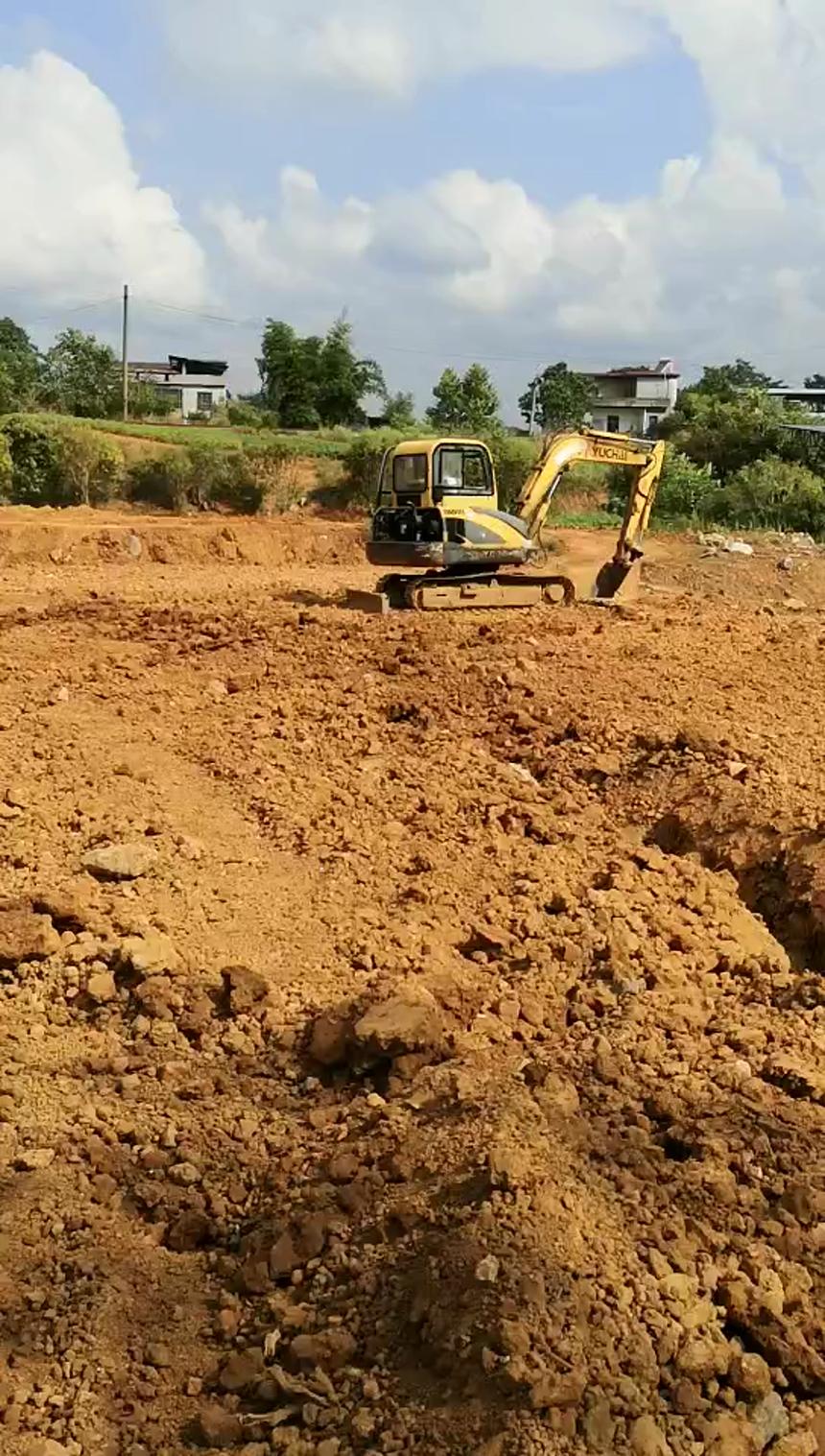 挖掘机技能实操培训基地，推荐东安县安建学校