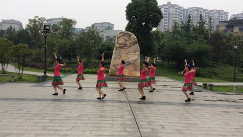 《月亮女神》南昌洪坊桂桂广场舞